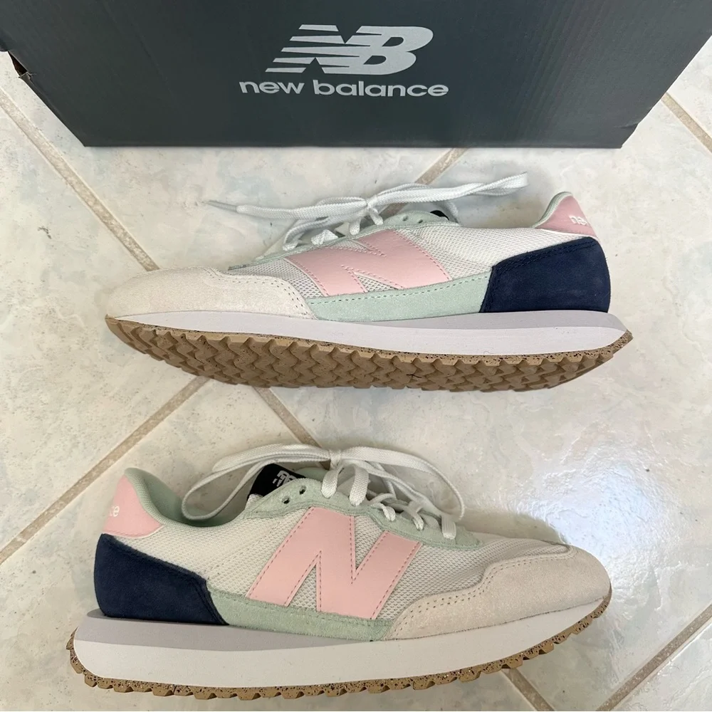 NWT New Balance® 237 Women's Gray Pink Sneakers Size 9